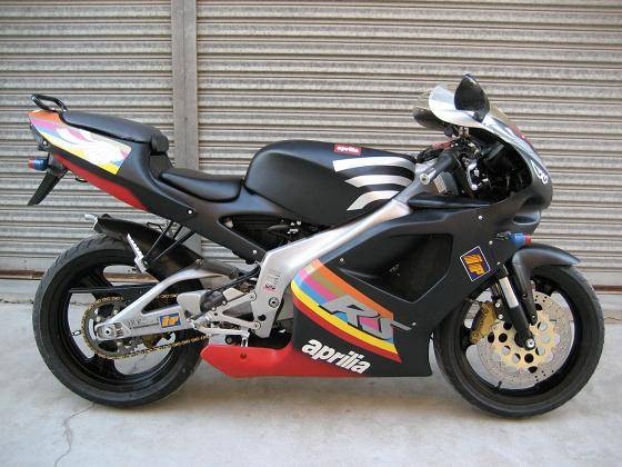 阿谱利亚RS 125     2800元